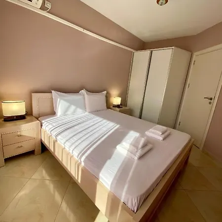 Irina Apartment