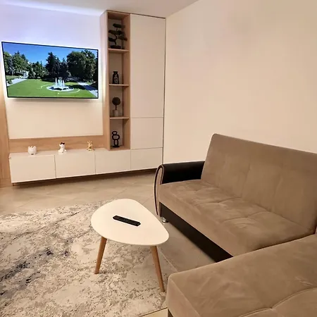 Irina Apartment *