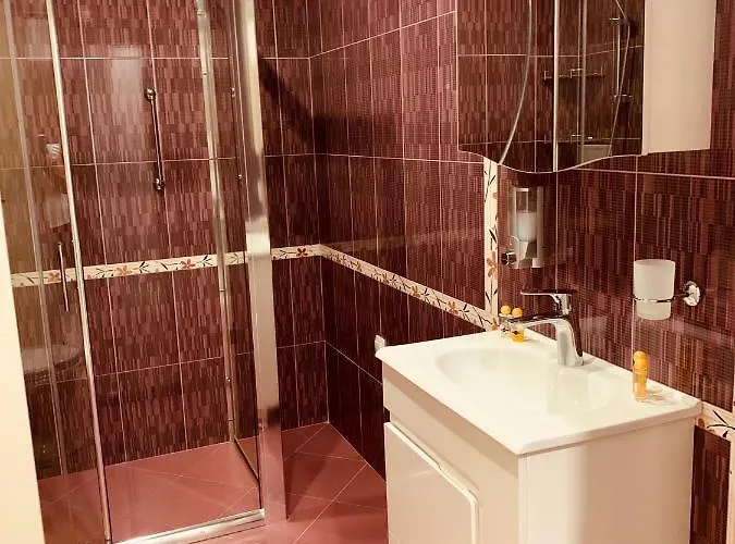 Irina Lejlighed Sandanski